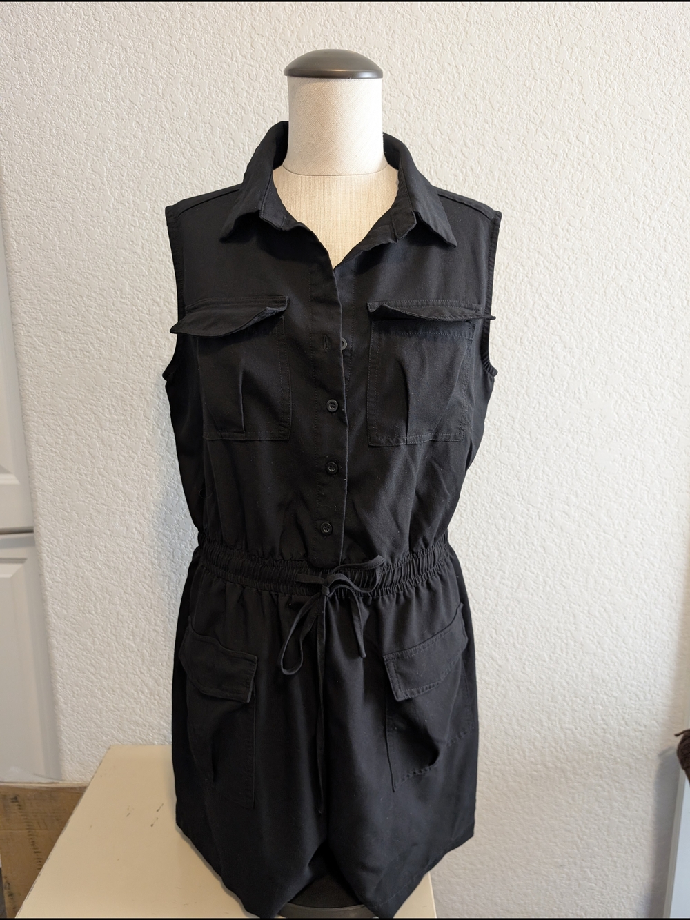 Dokotoo Sleeveless Black Button-Front Utility Romper